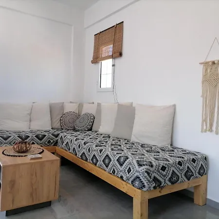 Paro's King Luxury A6 Aparthotel Aliki (Paros)