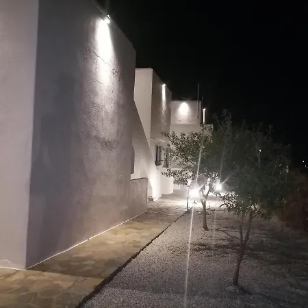 Paro's King Luxury A6 * Aliki (Paros)
